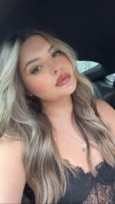 Carol Delfino's Instagram, Twitter & Facebook