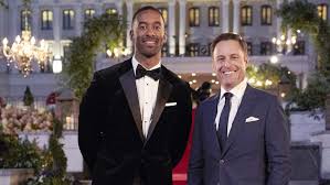 Chris harrison was born on july 26, 1971 in dallas, texas, usa as christopher bryan harrison. Chris Harrison Gone The Bachelor Aims To Salvage Historic Season Hollywood Reporter