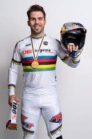 Twan van gendt of netherlands wins the men's elite final as great britain's kye whyte finishes fifth at the the bmx world championships, belgium. Geen Time Out Voor Twan Van Gendt Maar Alle Ballen Op Tokio Eindelijk Betaalde Al Het Werk Zich Uit Regiosport Bd Nl