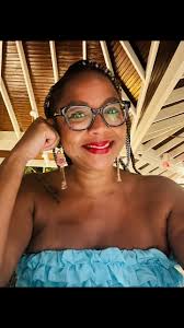 The say hug & kiss a coconut tree will bring good luck. I held onto that  tree and gave it a nice juicy kiss 💋 #happybirthdaytome