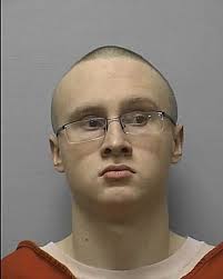 Two of four Kan. escapees remain at large