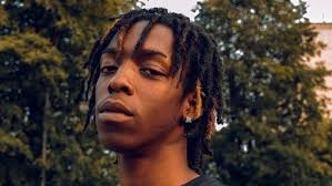 Calvin Au's Instagram, Twitter & Facebook