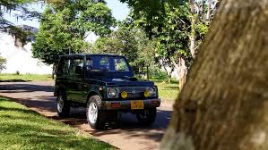 Misalnya saja atap yang menonjol dan gril yang berbeda dengan jimny jdm. Modifikasi Suzuki Katana Gx Mobil Tak Diharapkan Carmudi Indonesia