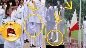 Ketua pemuda umno selangor, rizam ismail menegaskan, pihak berkuasa perlu memantau dan mengambil tindakan tegas kepada sesiapa yang didapati mengibar bendera terbalik di premis mereka. Bendera Terbalik Pingsan Hingga Rok Melorot Ini 8 Insiden Menyedihkan Paskibraka Saat Bertugas Halaman 4 Bangka Pos
