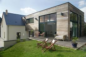 C'est côté jardin que ça se passe ! Une Extension En Bois Cote Jardin Modern Terrasse Sonstige Von Ombre Lumiere Atelier D Architecture