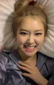 First day of March 2025, flex the most pretty girl you know.❤️🦋