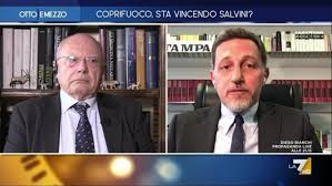 Quindi allungare un po' l'orario del coprifuoco anche in funzione del clima che migliorerà non trova ostacolo. Coprifuoco Massimo Giannini Ha Vinto Salvini Anche Un Orologio Rotto Azzecca L Orario Due Volte Al Giorno
