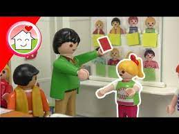 playmobil familie hauser rote karte fur lena schulgeschichte fur kinder youtube playmobil familie kinder