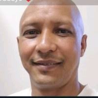 200+ perfiles de «Bremner»