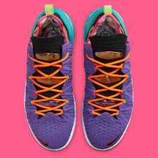 Coming july 2021, lebron and his springhill entertainment are helping to usher in a new looney tunes legacy. Nike Lebron 18 Psychic Purple Blue Dm2813 500 Sneakernews Com