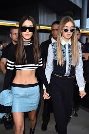 Gigi Hadid And Bella Hadid Nickibryson Stil Kiyafetler Tarz Moda Spor Giyim