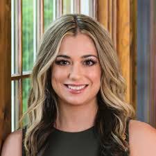 Janice Woods's Instagram, Twitter & Facebook