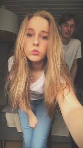 Sara Luongo's Instagram, Twitter & Facebook