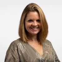 Lorie Valle's Instagram, Twitter & Facebook