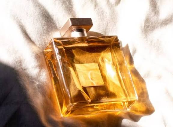 5 Aroma Parfum Pria yang Bakal Ngehits di Tahun 2024 | IDN Times