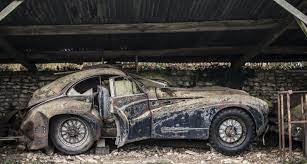 The Greatest Barn Find Ever 60 Amazing Classic Cars Found On A Dilapidated French Farm Described By The Auctioneer I Barn Finds Barn Find Cars Classic Cars
