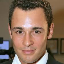 Men also have to deal with their part of terrible hair. Having Trouble With Your Curly Hair