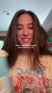 this is my current breakfast obsession. had to share #fyp #yogurtbowl  #highprotein #highproteinmeals #healthyrecipes