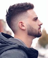 Apr 06, 2022 · dagli haircut con doppio taglio e ciuffo a quelli più classici che valorizzano la chioma medio o lunga, le tendenze tagli capelli uomo 2022 primavera estate sono un invito a sperimentare. Kozha Vtorichen Produkt Dinamichen Taglio Di Capelli Uomo Corti Ocet Intimen Razdeli Se