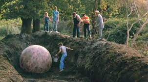 The curse set a new standard for modern movie making. This Week In Horror Movie History The Curse 1987 Cryptic Rock