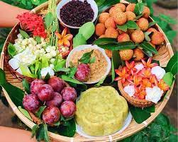 Hôm nay là ngày đoan ngọ, chúng con sửa sang hương đăng, sắm sanh lễ vật, hoa đăng, trà quả. 3nwj4tmofzbwcm