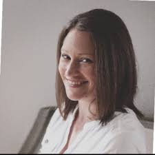 Egg substitute in baking using unsweetened applesauce