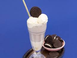 Cookies And Cream Milkshake Recipe With Video Kitchen Stories Recipe Cookies And Cream Milkshake Oreo Milkshake Milkshake