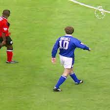 Bryan edward steven roy is a dutch football manager and a former professional player. Premier League Gotd Bryan Roy Forest Facebook