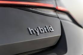 In singapore, the hyundai avante (elantra elsewhere) is poised to disrupt the compact sedan market currently led by the toyota corolla altis. New And Used Hyundai Elantra Prices Photos Reviews Specs The Car Connection