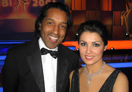 Nun plauderte sie doch ein paar details aus. Anna Netrebko Und Fernseh Moderator Cherno Jobatey