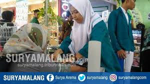 Entdecke rezepte, einrichtungsideen, stilinterpretationen und andere ideen zum ausprobieren. Banyak Lulusan Smk Kesehatan Kini Dibutuhkan Dan Diserap Luar Negeri Surya Malang
