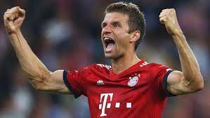 Alles zum thema wassersport, sportbekleidung und mode. Bundesliga Auftaktexperte Thomas Muller Schlagt Wieder Zu Fc Bayern Munchen