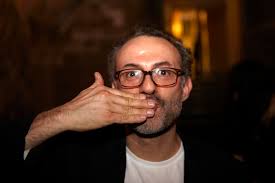 Moderna gilt als eins der führenden unternehmen im rennen um einen impfstoff gegen das coronavirus. Massimo Bottura Wikipedia