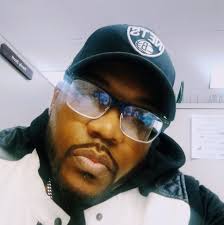 What song features Flava Flav singing about 2 bees in a bucket?