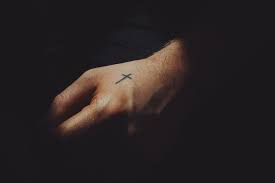 50 Idees De Petits Et Simples Tatouages Pour Homme