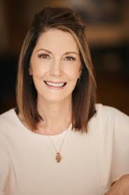 Dawn Beatty's Instagram, Twitter & Facebook