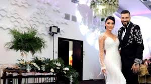 Gabriela cristea si tavi clonda se vor casatori religios sambata, 24 august. Gabriela Cristea Tinuta Simpla La Nunta Adelinei Pestritu