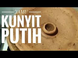 Siapkan kunyit putih yang sudah bersih lalu diparut. 17 Manfaat Cara Membuat Jamu Kunyit Putih Youtube