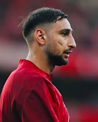 𝘽𝙍𝙀𝘼𝙆𝙄𝙉𝙂: #ManCity are monitoring Gianluigi Donnarumma, in case  Ederson leaves. 🚨‼️ Negotiations are ongoing with the player's camp and  Donnarumma is keen