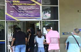 Kaunter bayaran jabatan penilaian & pengurusan harta. Berita Harian On Twitter Orang Awam Menunggu Giliran Masuk Ke Kaunter Bayaran Lhdn Jalan Duta Kl Dibenarkan Masuk 10 Orang Dalam Satu Masa Waktu Beroperasi Sepanjang Pkp Isnin Jumaat Dari Jam 8 Pagi