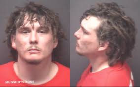 Ross Winchell's Instagram, Twitter & Facebook