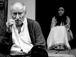 După ce mama lui este internată în ceva bun de la viaţă este o poveste despre prietenie, dragoste, visuri, greutăţi şi împliniri, toate presărate cu speranţă. Filme RomaneÈ™ti Online