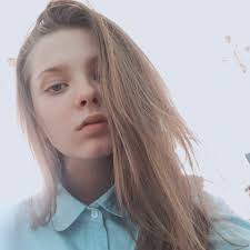 Stream Iona Holt music