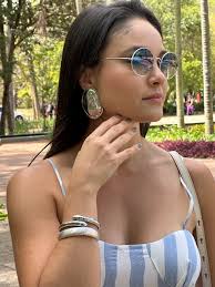 Compre online produtos de Carola Machado Store