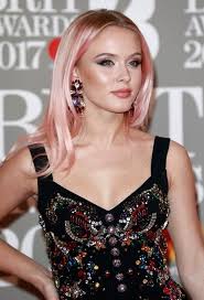 Celebs Are Loving This Hair Color Pink Hair Hair Beauty My Hair