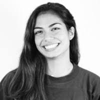 Alejandra Arenas's Instagram, Twitter & Facebook