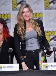 Jes Macallan Photos Photos Comic Con International 2018 Dc S Legends Of Tomorrow Special Video Presentation And Q A Jes Macallan Dc Legends Of Tomorrow Comic Con