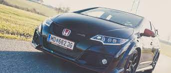 Front, heck und die neu gestalteten seitlichen lufteinlässe unterstreichen seine sportlichen. Honda Civic Type R Gt Black Edition Ist Er Zu Hart Bist Du Zu Schwach Autofilou