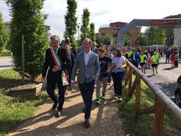 Lo studio fontanella supporta la clientela private in relazione all'ottimizzazione di portafogli immobiliari e di assistenza. Luca Zaia On Twitter A Fontanelle Tv Per Inaugurare Il Percorso Ecologico Giramonticano Coi Sindaci Della Zona