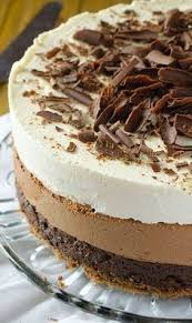 Le Gateau Aux 3 Chocolats Gateau 3 Chocolat Gateaux Et Desserts Gateau Trois Chocolat